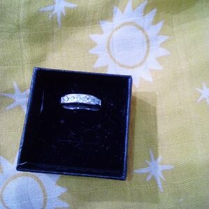 Elegant Silver Ring with Clear Stones